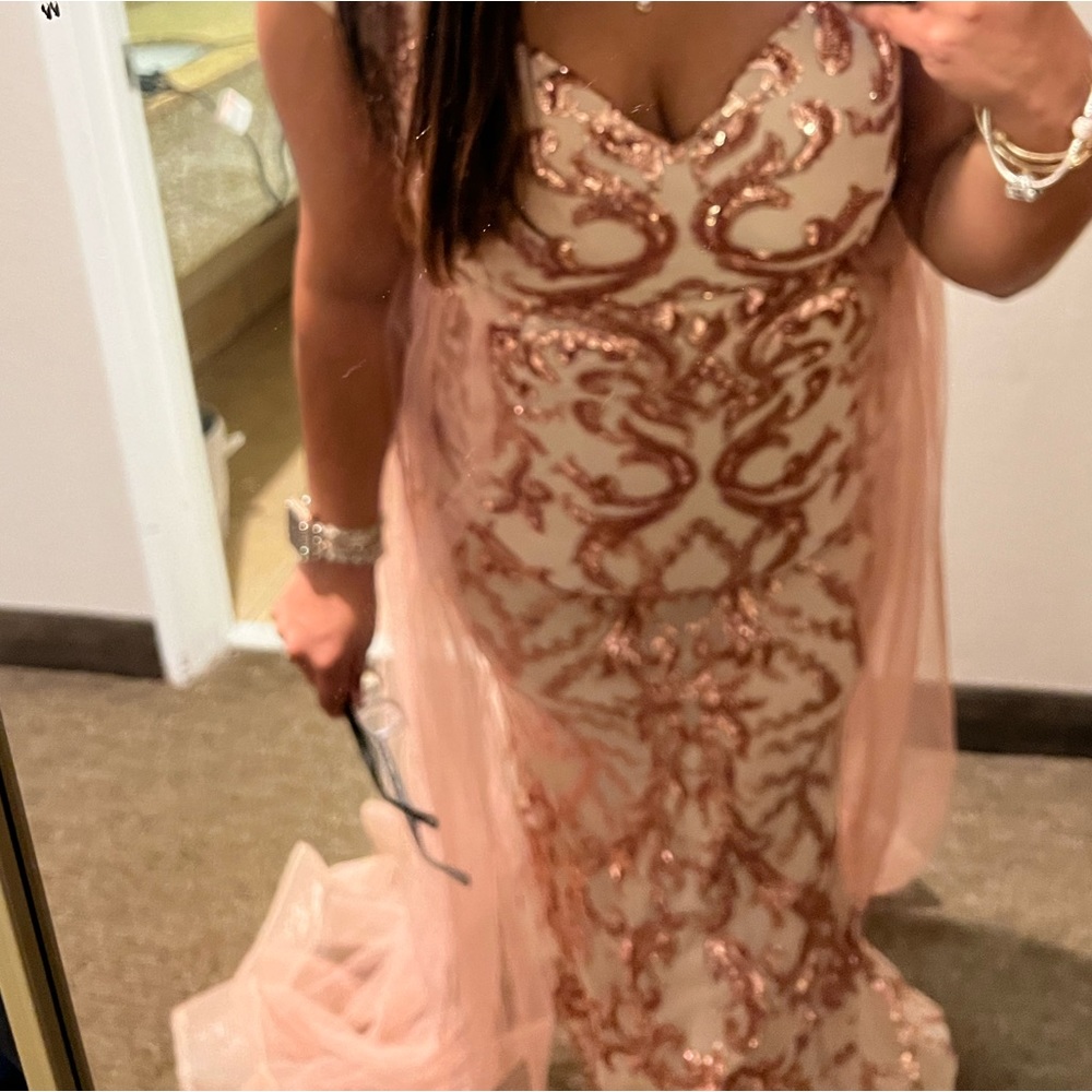 Fashion nova dress